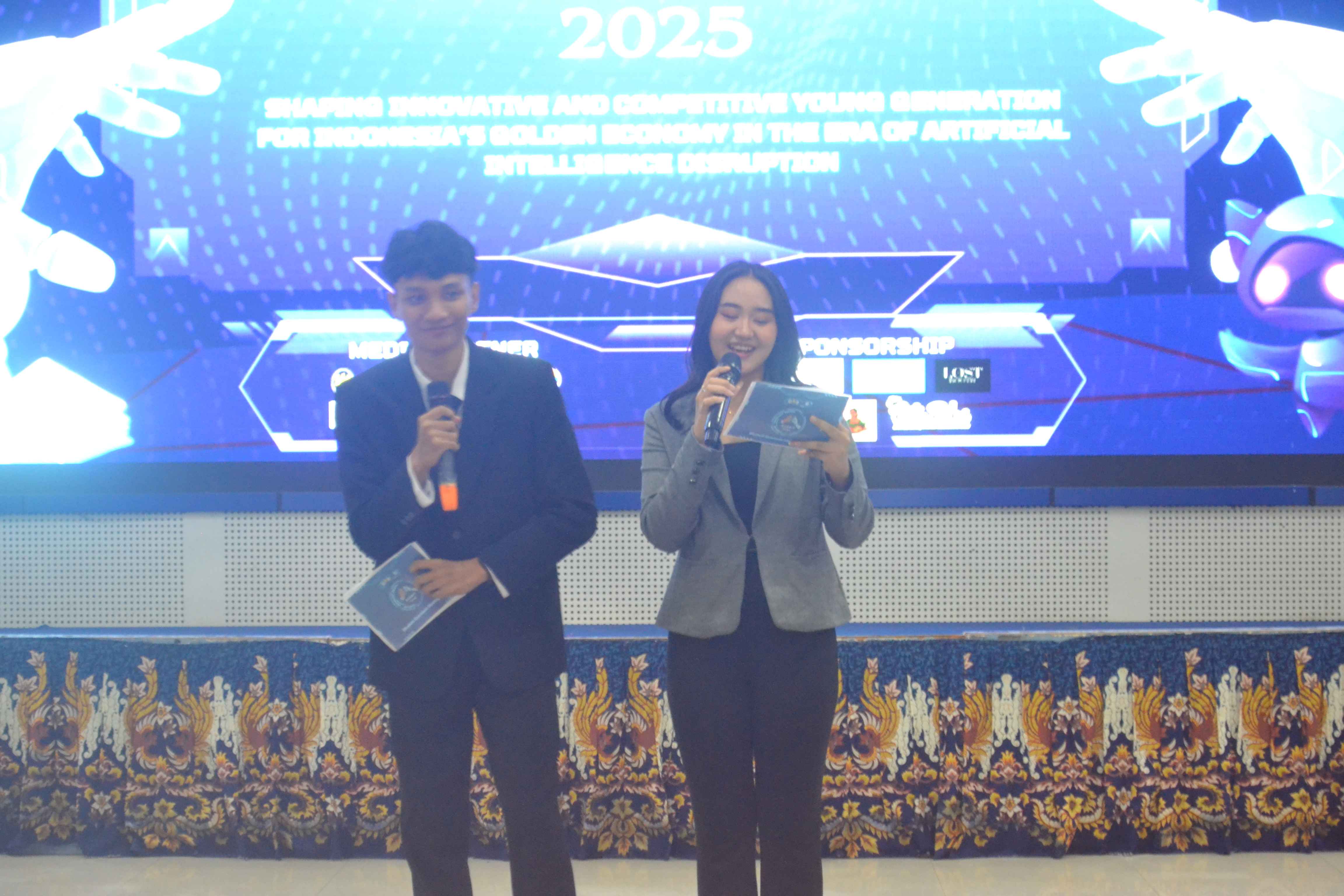 19. Penutupan MC